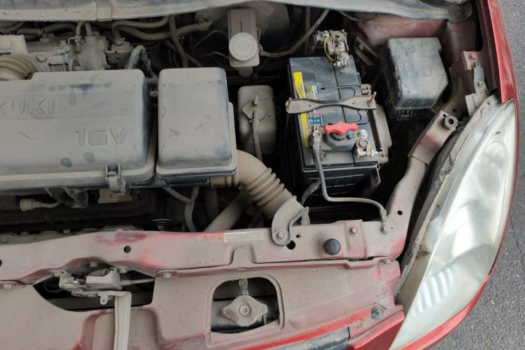 Used Suzuki Swift 2011 1.3L Manual Value Edition Engine Bay Left