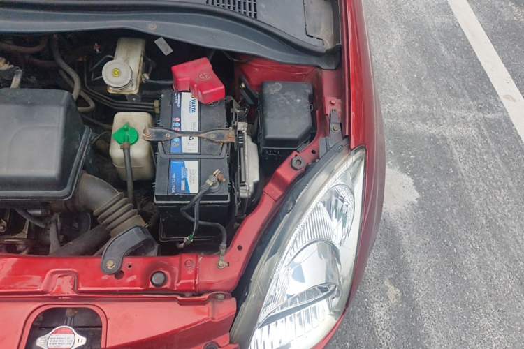 Used Suzuki Swift 2011 1.3L Manual Value Edition Engine Bay Left