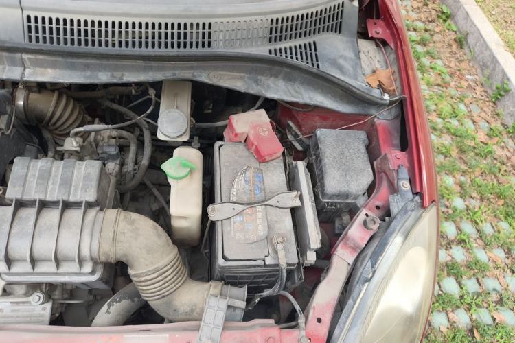 Used Suzuki Swift 2011 1.5L Automatic Fashion Edition Engine Bay Left