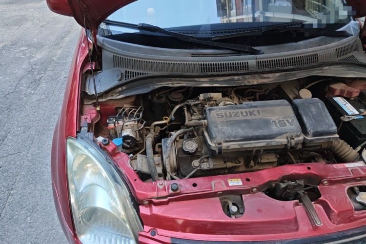 Used Suzuki Swift 2011 1.3L Manual Value Edition Engine Bay Right