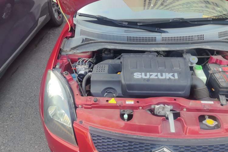 Used Suzuki Swift 2011 1.5L Manual Fashion Edition Engine Bay Right