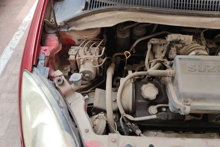Used Suzuki Swift 2011 1.3L Manual Value Edition Engine Bay Right