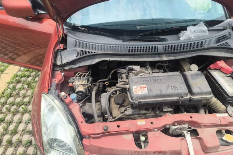 Used Suzuki Swift 2011 1.3L Manual Value Edition Engine Bay Right
