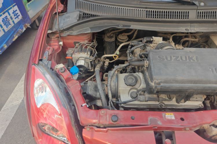 Used Suzuki Swift 2011 1.3L Manual Value Edition Engine Bay Right