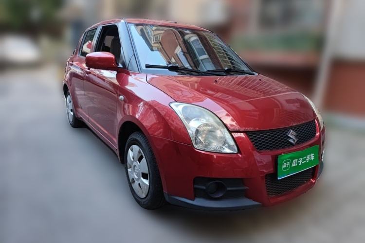 Used Suzuki Swift 2011 1.3L Manual Value Edition Front Right 45 Deg