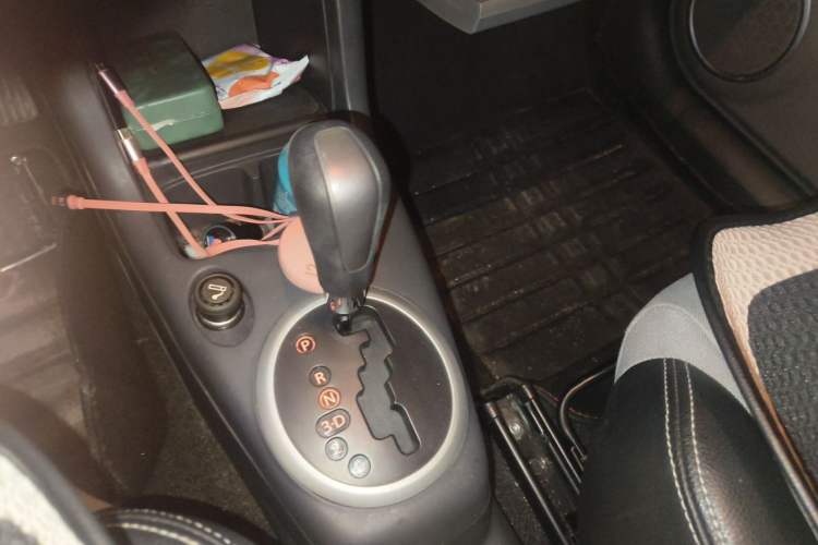 Used Suzuki Swift 2011 1.5L Automatic Sport Edition Gear Lever