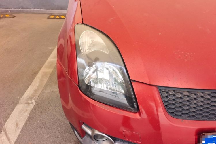 Used Suzuki Swift 2011 1.5L Automatic Sport Edition Right Front Headlight