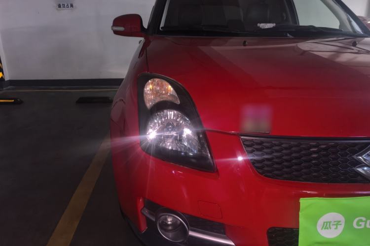 Used Suzuki Swift 2011 1.5L Manual Sport Edition Right Front Headlight