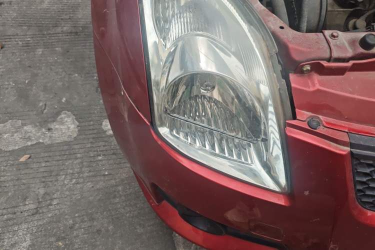 Used Suzuki Swift 2011 1.3L Manual Value Edition Right Front Headlight