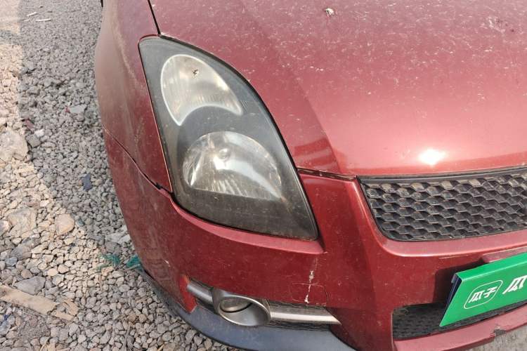 Used Suzuki Swift 2011 1.5L Automatic Fashion Edition Right Front Headlight