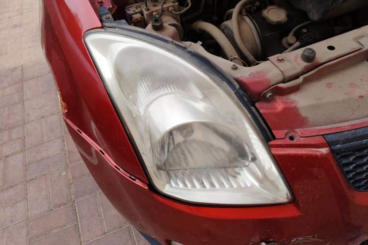 Used Suzuki Swift 2011 1.3L Manual Value Edition Right Front Headlight
