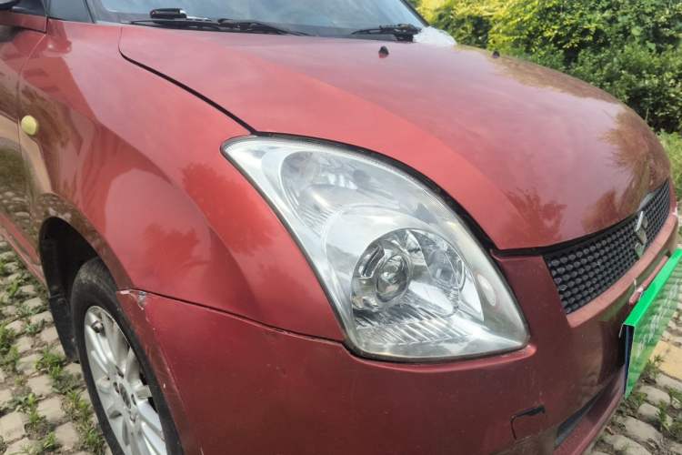 Used Suzuki Swift 2011 1.3L Manual Value Edition Right Front Headlight