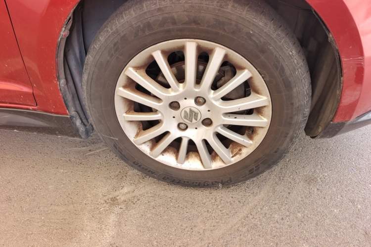 Used Suzuki Swift 2011 1.5L Automatic Sport Edition Right Front Wheel Hub