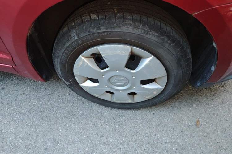 Used Suzuki Swift 2011 1.3L Manual Value Edition Right Front Wheel Hub