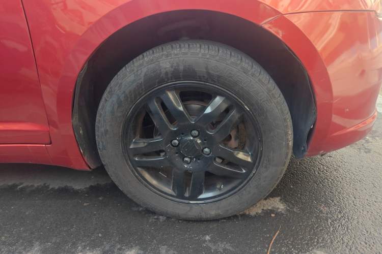 Used Suzuki Swift 2011 1.3L Manual Value Edition Right Front Wheel Hub