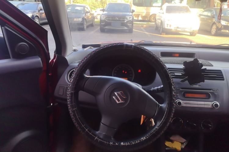Used Suzuki Swift 2011 1.5L Manual Fashion Edition Steering Wheel
