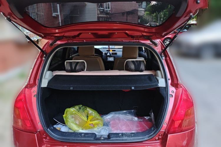Used Suzuki Swift 2011 1.3L Manual Value Edition Trunk