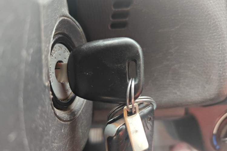 Used Suzuki Swift 2011 1.5L Automatic Fashion Edition Vehicle Key