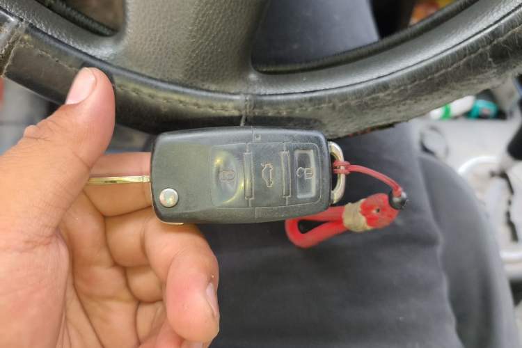 Used Suzuki Swift 2011 1.5L Automatic Fashion Edition Vehicle Key