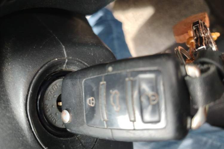 Used Suzuki Swift 2011 1.5L Manual Fashion Edition Vehicle Key