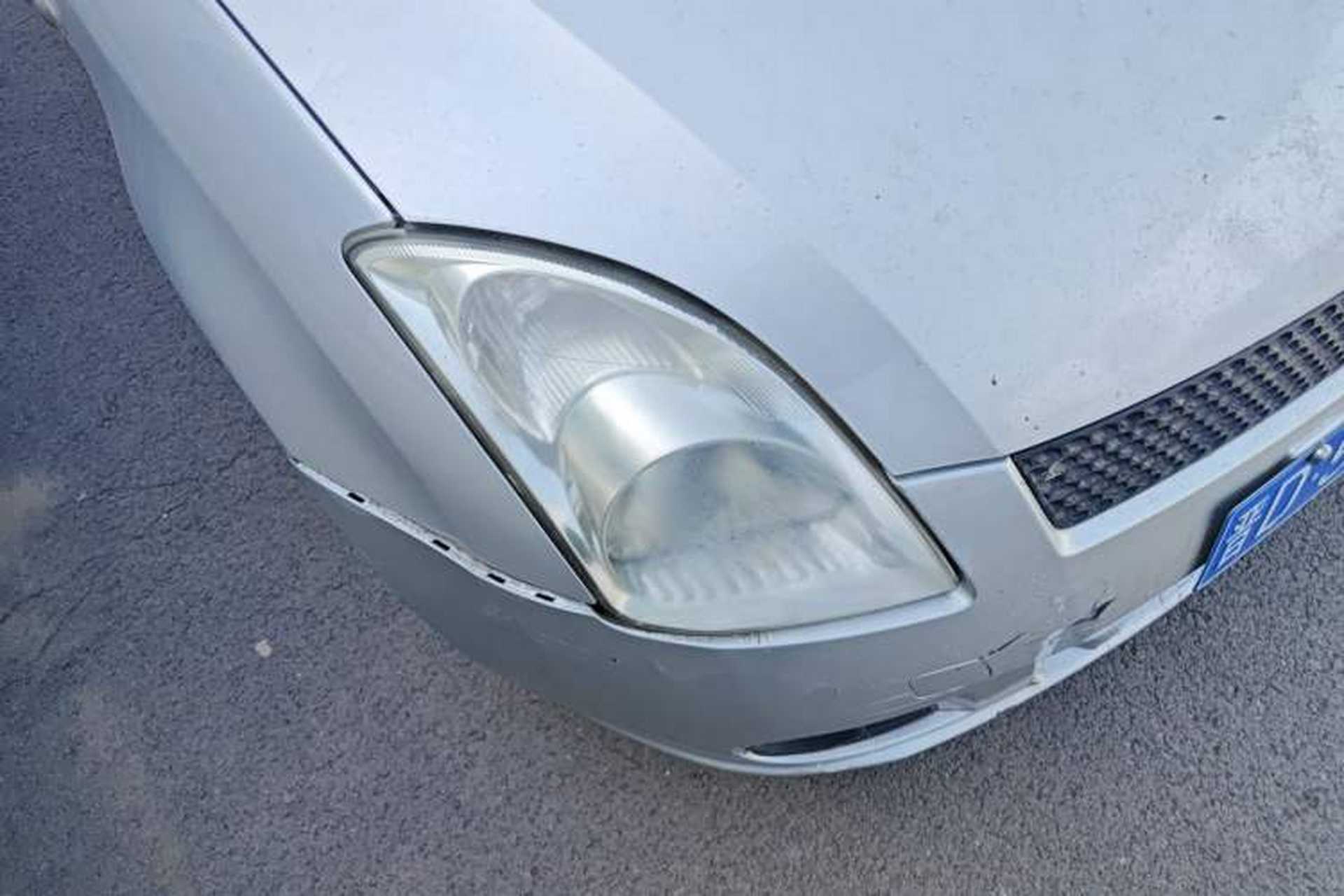Used Suzuki Swift 2011 1.3L Manual Value Edition Right Front Headlight