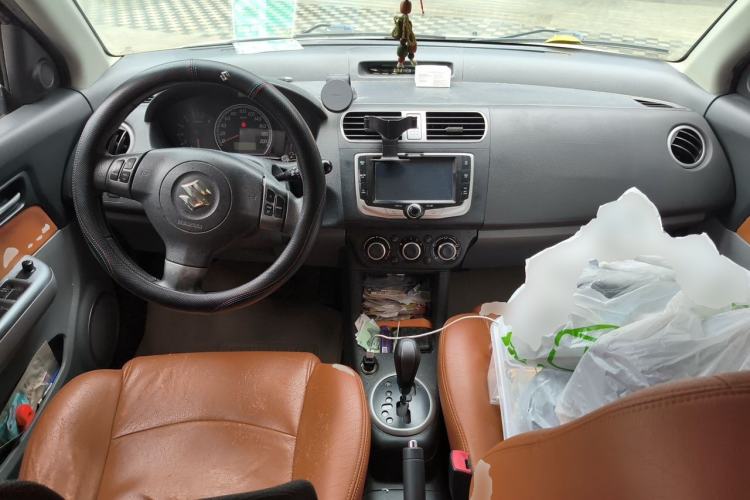 Used Suzuki Swift 2011 1.5L Automatic Sport Audiovisual Edition Center Console