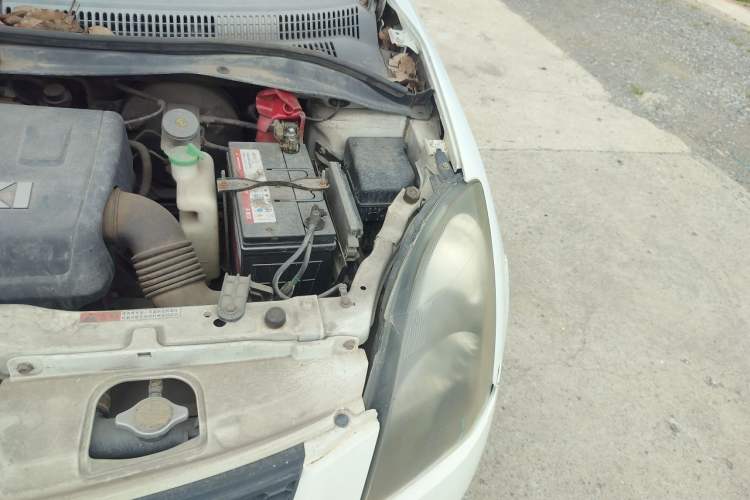 Used Suzuki Swift 2011 1.5L Manual Sport Audiovisual Edition Engine Bay Left