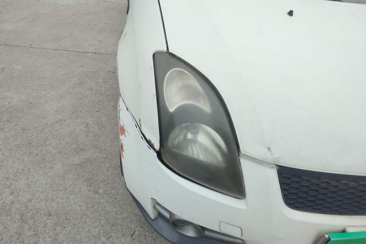 Used Suzuki Swift 2011 1.5L Manual Sport Audiovisual Edition Right Front Headlight