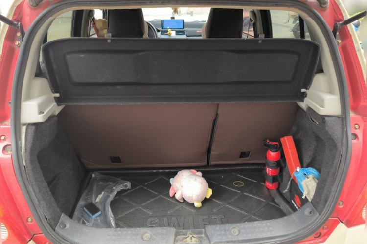 Used Suzuki Swift 2011 1.5L Automatic Fashion Edition Trunk