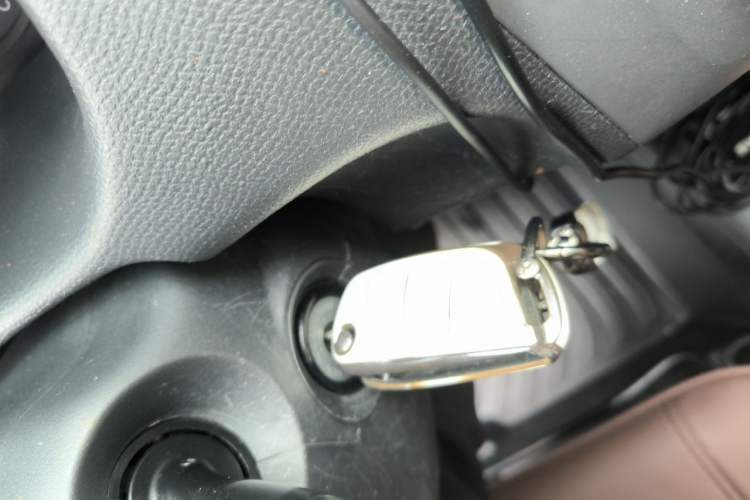 Used Suzuki Swift 2011 1.5L Automatic Fashion Edition Vehicle Key