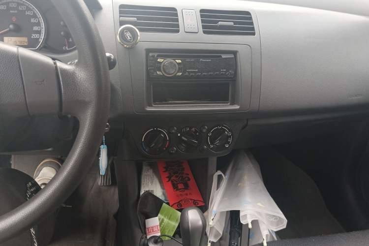 Used Suzuki Swift 2011 1.3L Automatic Fashion Edition Audio And AC Panel
