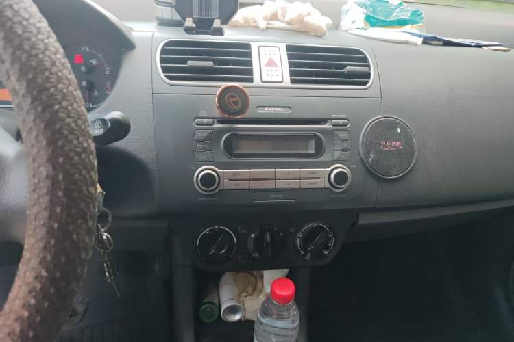 Used Suzuki Swift 2011 1.5L Manual Sport Edition Audio And AC Panel