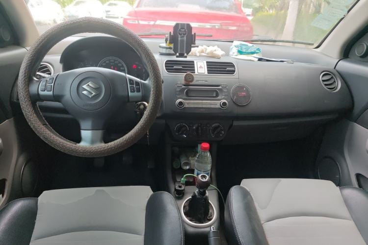 Used Suzuki Swift 2011 1.5L Manual Sport Edition Center Console