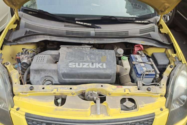 Used Suzuki Swift 2011 1.5L Manual Sport Edition Engine Bay