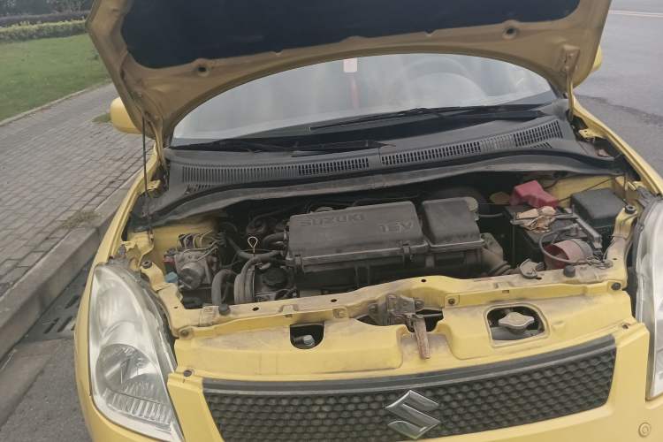 Used Suzuki Swift 2011 1.3L Automatic Fashion Edition Engine Bay Right