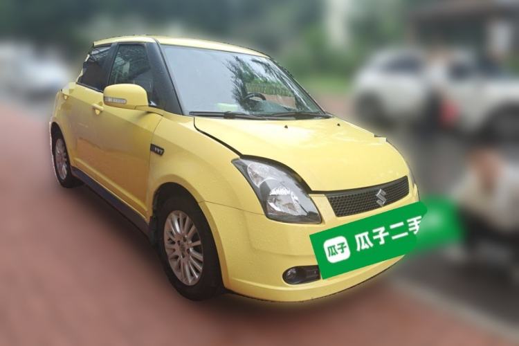 Used Suzuki Swift 2011 1.5L Manual Fashion Edition Front Right 45 Deg
