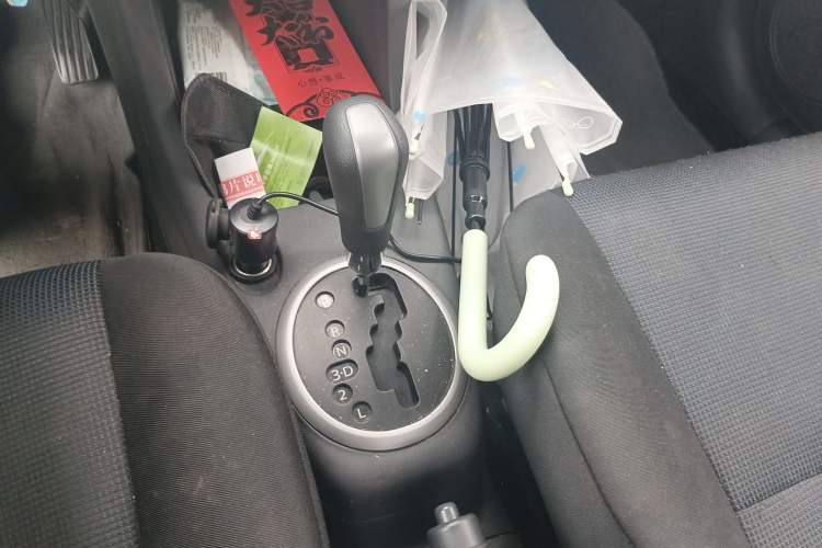Used Suzuki Swift 2011 1.3L Automatic Fashion Edition Gear Lever