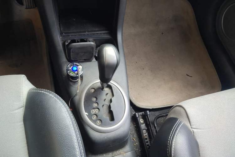 Used Suzuki Swift 2011 1.5L Automatic Sport Audiovisual Edition Gear Lever