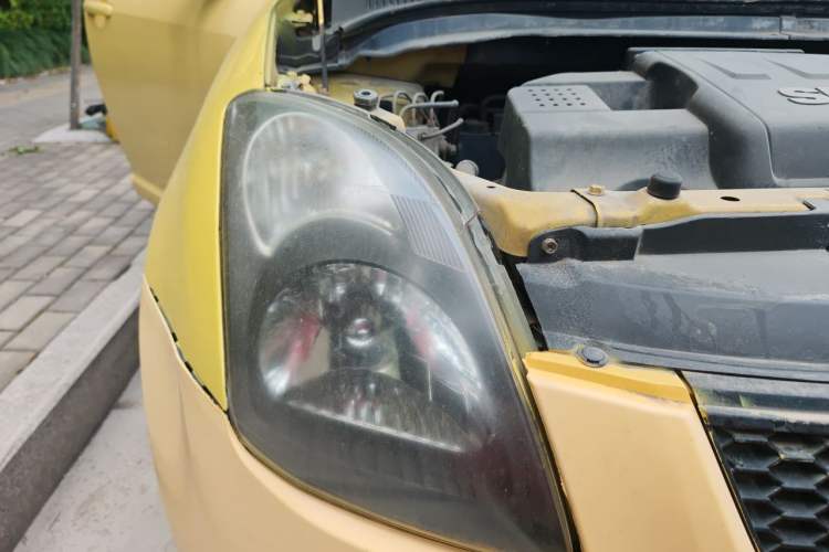 Used Suzuki Swift 2011 1.5L Manual Sport Edition Right Front Headlight