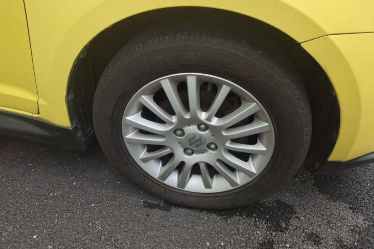 Used Suzuki Swift 2011 1.5L Manual Sport Edition Right Front Wheel Hub