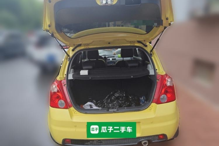 Used Suzuki Swift 2011 1.5L Manual Fashion Edition Trunk