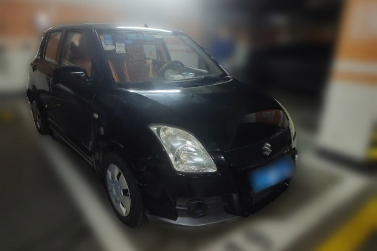 Used Suzuki Swift 2012 1.3L Manual Value Edition Front Right 45 Deg