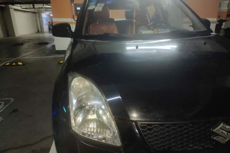 Used Suzuki Swift 2012 1.3L Manual Value Edition Right Front Headlight