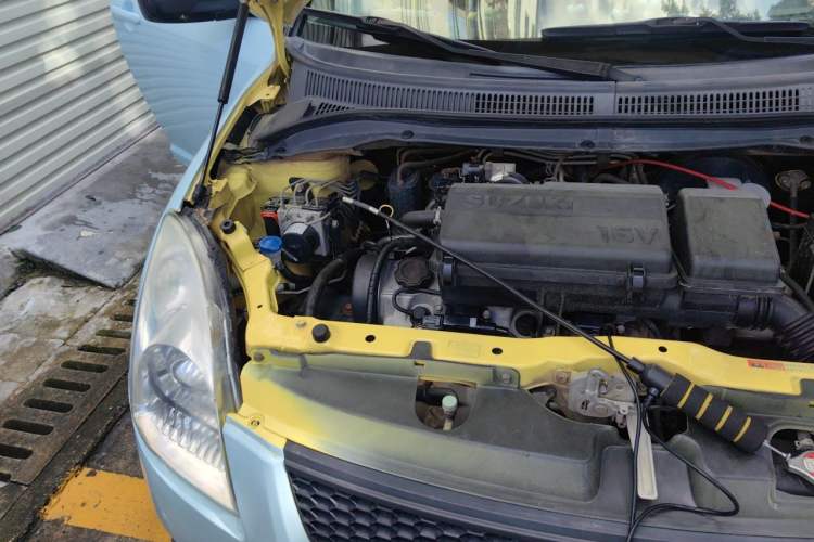 Used Suzuki Swift 2012 1.3L Manual Value Edition Engine Bay Right
