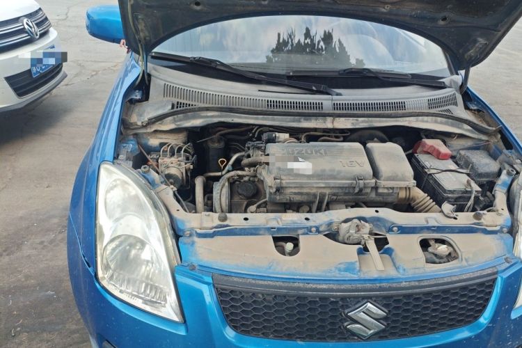 Used Suzuki Swift 2012 1.3L Manual Value Edition Engine Bay Right