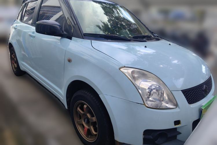 Used Suzuki Swift 2012 1.3L Manual Value Edition Front Right 45 Deg
