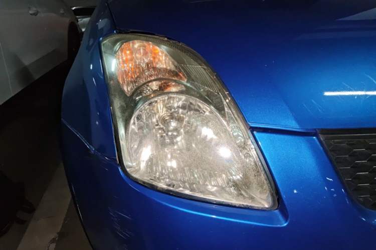 Used Suzuki Swift 2012 1.3L Manual Value Edition Right Front Headlight