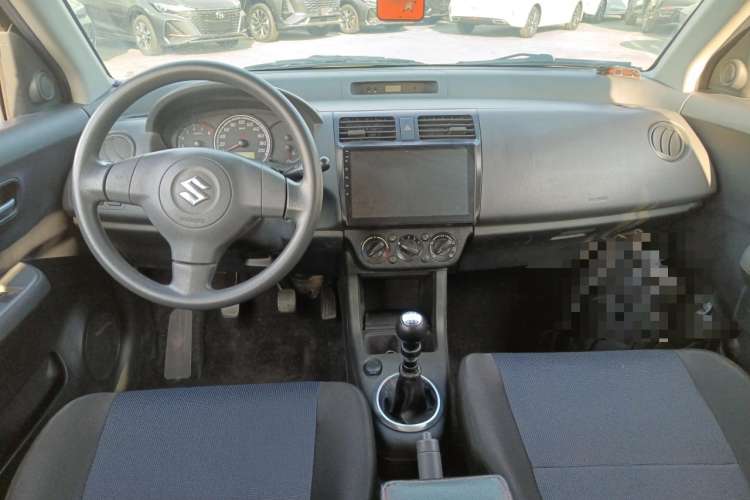 Used Suzuki Swift 2012 1.3L Manual Value Edition Center Console