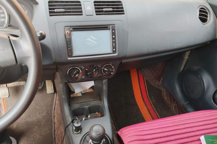 Used Suzuki Swift 2012 1.3L Manual Value Edition Audio And AC Panel