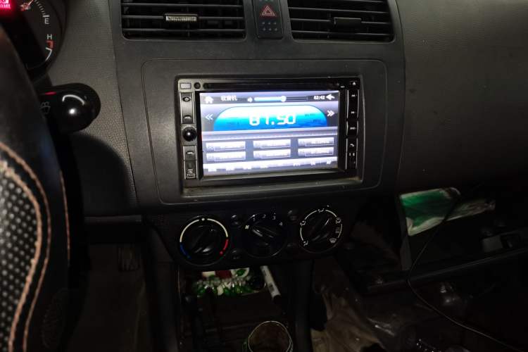 Used Suzuki Swift 2012 1.3L Manual Value Edition Audio And AC Panel